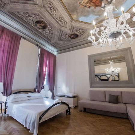 N4U Guest House Флоренція Екстер'єр фото