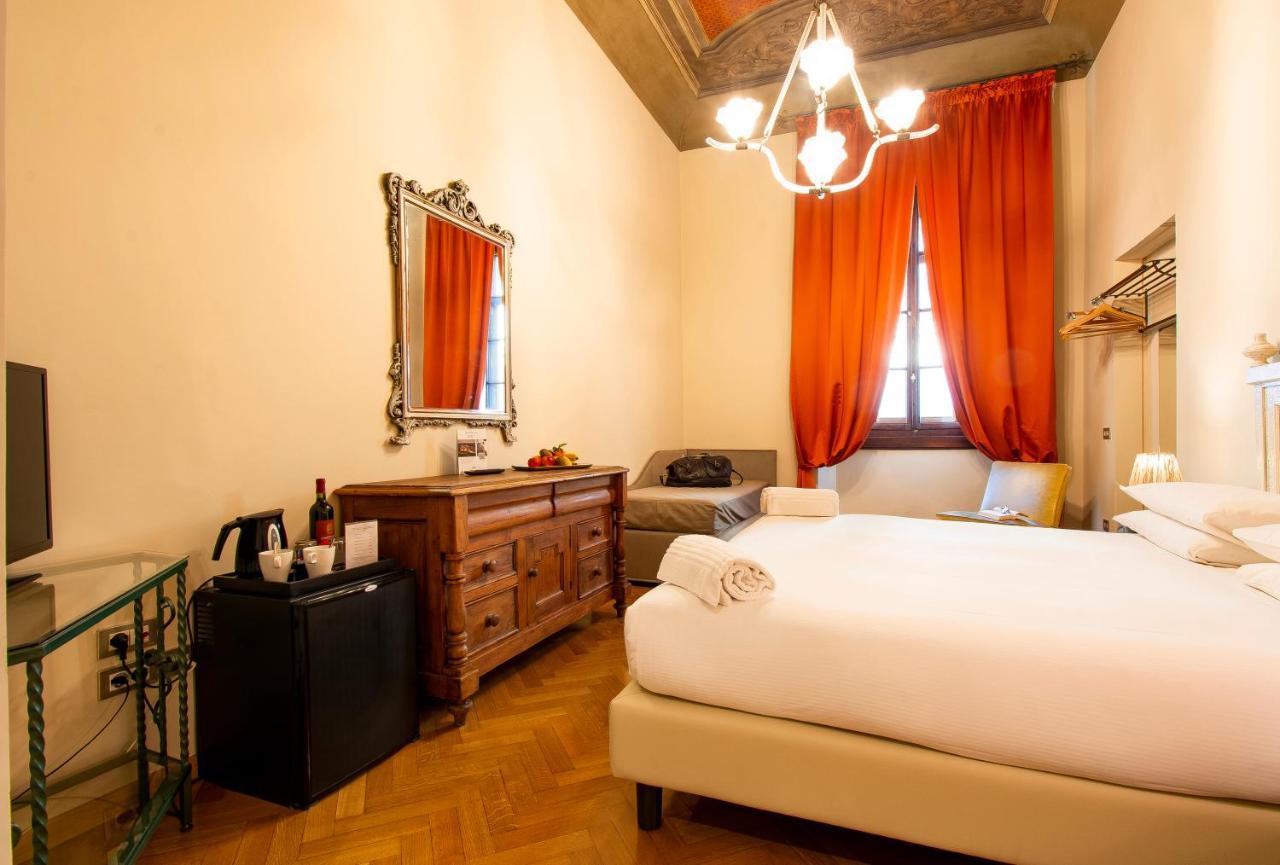 N4U Guest House Флоренція Екстер'єр фото
