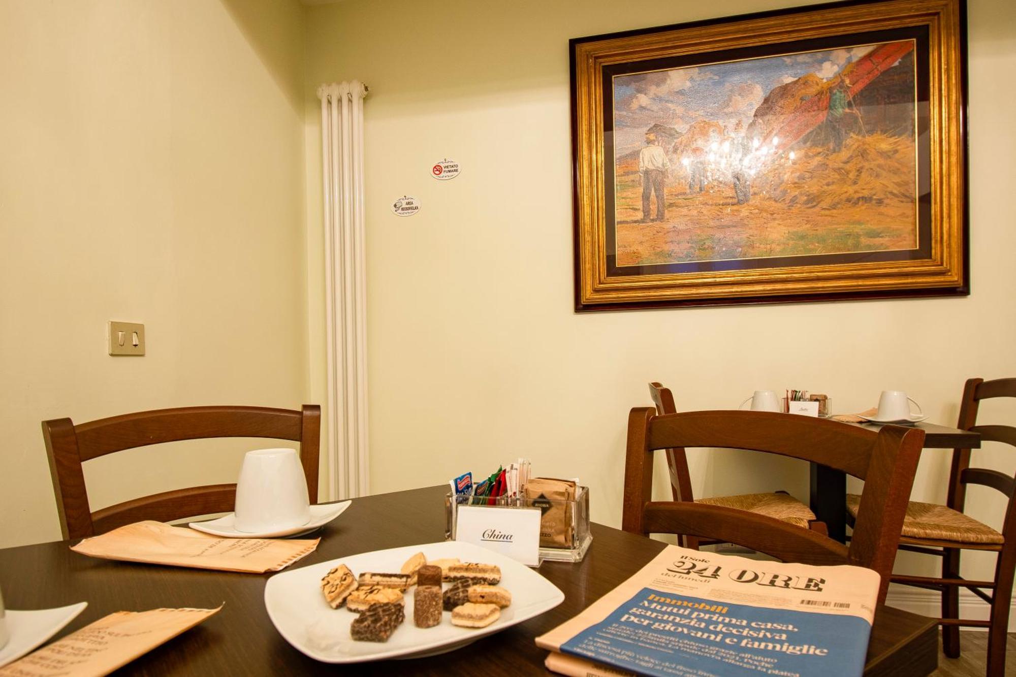 N4U Guest House Флоренція Екстер'єр фото