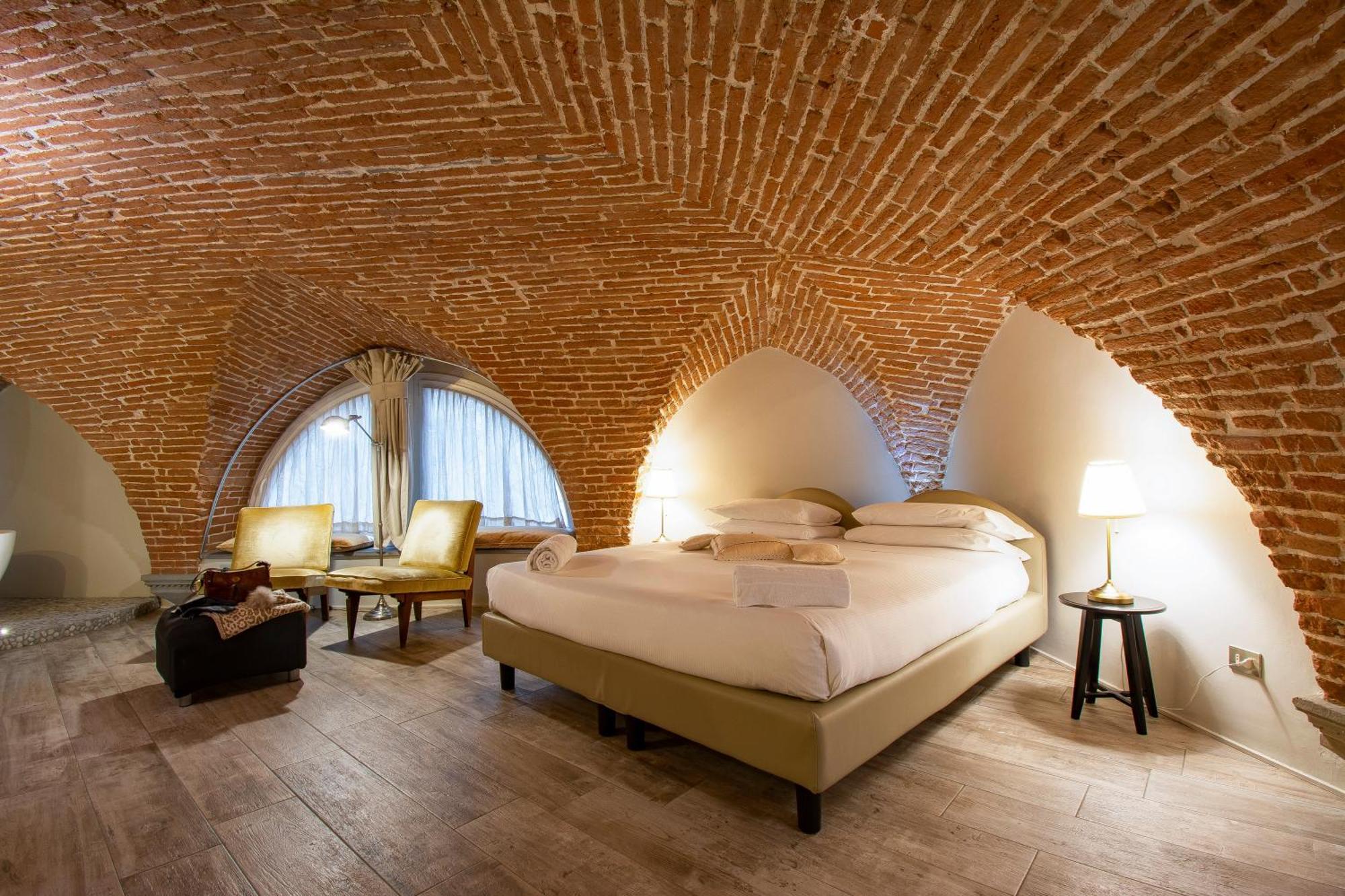 N4U Guest House Флоренція Екстер'єр фото